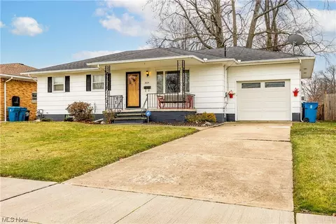 2024 E 37th, Lorain, OH 44055 photo 3