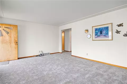 2024 E 37th, Lorain, OH 44055 photo 5