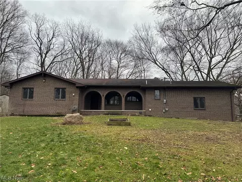 3836 Mccleary Jacoby, Cortland, OH 44410