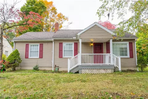 1406 Pawnee Blvd, Akron, OH 44312