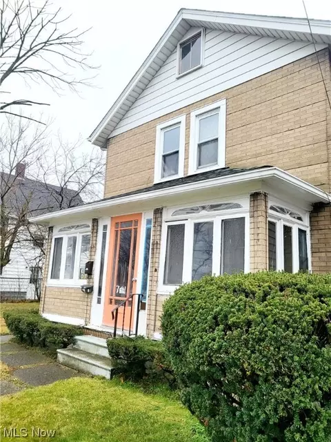 734 F, Lorain, OH 44052