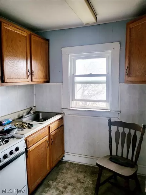 734 F, Lorain, OH 44052 photo 10