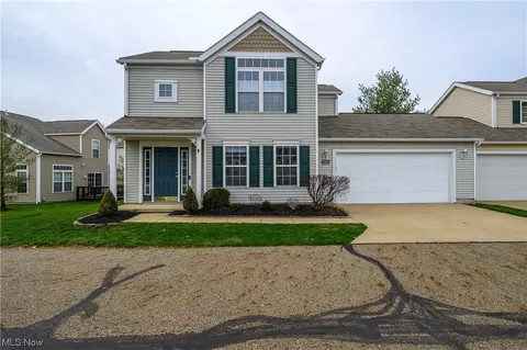 2864 Pintail Ct, Akron, OH 44319