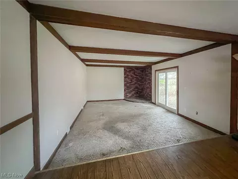 425 8th St, Struthers, OH 44471 photo 6