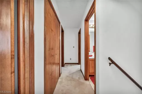6905 Karen Dr, Seven Hills, OH 44131 photo 17