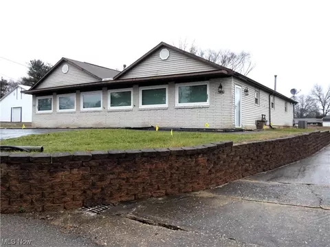 112 114 Woodrow St, Marietta, OH 45750