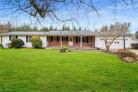 6178 Warren Sharon Rd, Brookfield, OH 44403