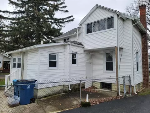 553 Adams Ave, Huron, OH 44839 photo 3