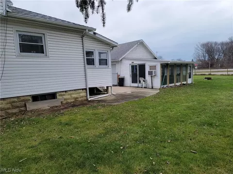 553 Adams Ave, Huron, OH 44839 photo 4