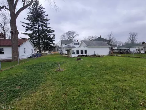 553 Adams Ave, Huron, OH 44839 photo 5