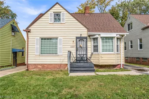 21407 Hillgrove Ave, Maple Heights, OH 44137
