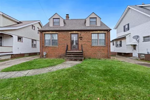 6410 Laverne Ave, Parma, OH 44129