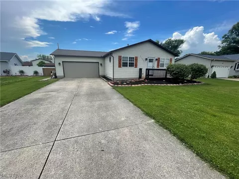 17465 Mallard Ct, Lagrange, OH 44050