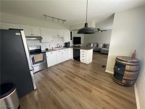 17465 Mallard Ct, Lagrange, OH 44050 photo 6