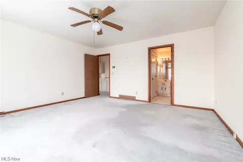 Bedroom - 5760 Skyview Dr, Solon, OH 44139 photo 1 of 4