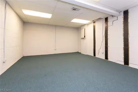 Exterior - 5760 Skyview Dr, Solon, OH 44139 photo 2 of 8