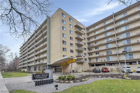 10301 Lake Ave #715, Cleveland, OH 44102