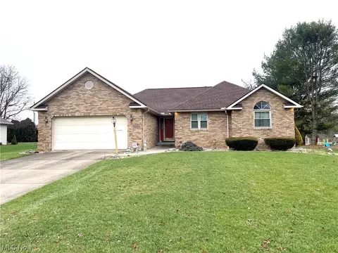1365 SW Weber Ave, Strasburg, OH 44680