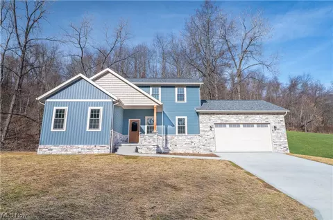643 Donald Dr, New Philadelphia, OH 44663