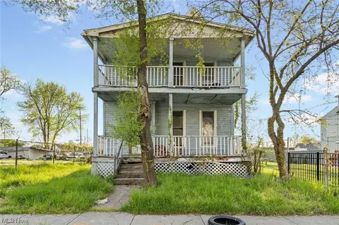 2230 E 70th St, Cleveland, OH 44103 photo 2
