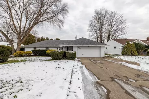 751 Radford Dr, Richmond Heights, OH 44143
