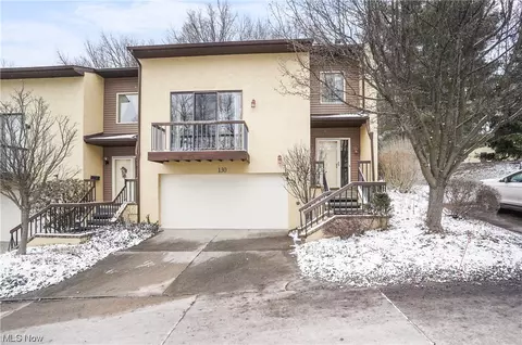 130 Lake Ter, Munroe Falls, OH 44262