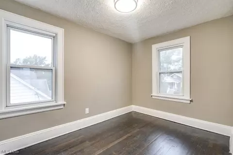 661 Ranney St, Akron, OH 44310 photo 14