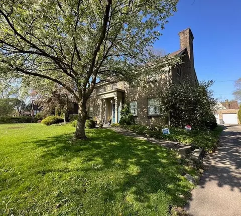 2324 5th Ave, Youngstown, OH 44504