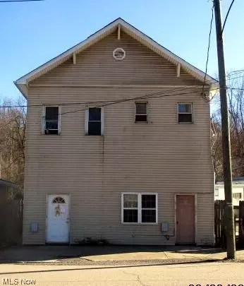 77 E Main St, Salineville, OH 43945