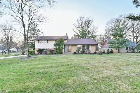 3390 Belvoir Blvd, Beachwood, OH 44122