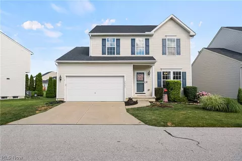 38765 Congressional Ln #52, Willoughby, OH 44094