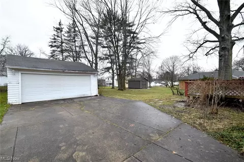 200 Eldred, Bedford, OH 44146 photo 23