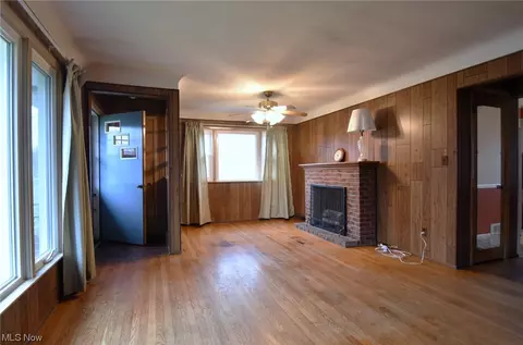 200 Eldred, Bedford, OH 44146 photo 5