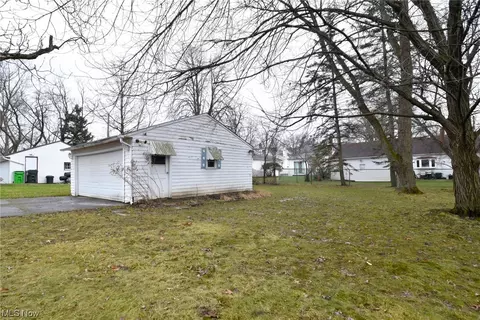 200 Eldred, Bedford, OH 44146 photo 24