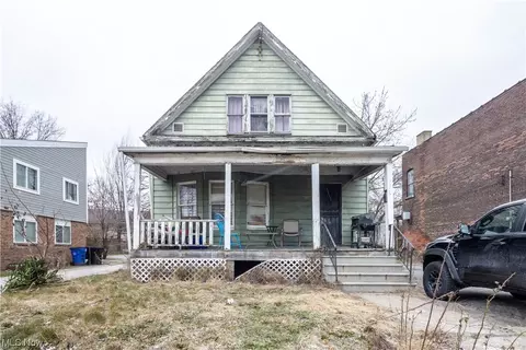 9223 Rosalind Ave, Cleveland, OH 44106