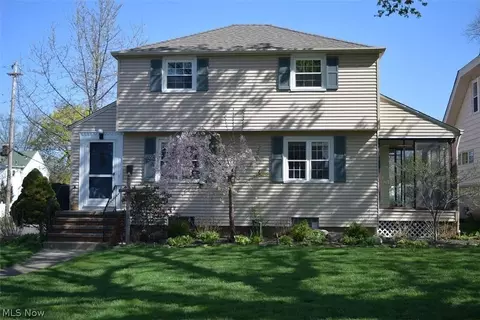 19494 Laurel Ave, Rocky River, OH 44116