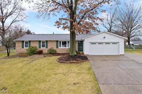 8336 Kellydale St NW, Massillon, OH 44646