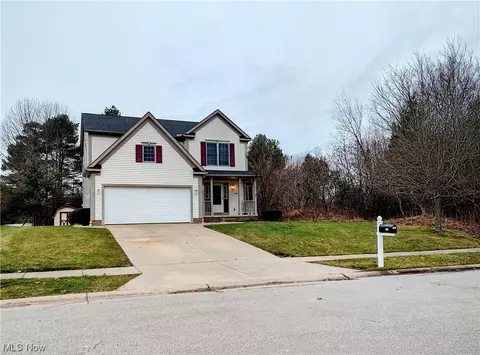 3197 Hidden Brook Dr, Ravenna, OH 44266