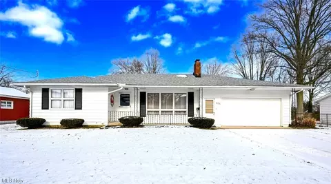 675 E Hopocan, Barberton, OH 44203