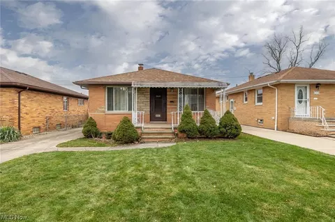 2023 Brookdale Ave, Parma, OH 44134