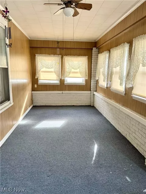 330 Mcclain, Coshocton, OH 43812 photo 3
