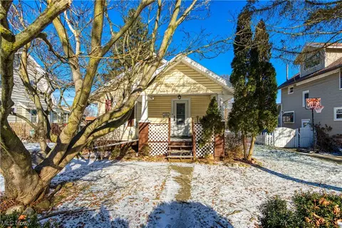 1385 Tonawanda Ave, Akron, OH 44305