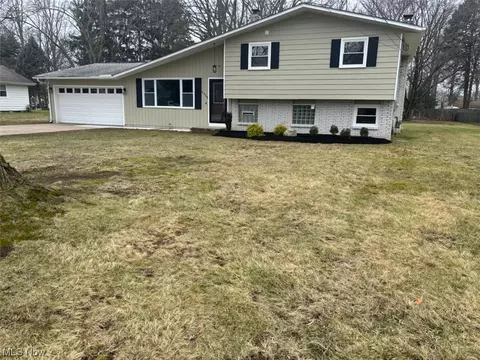 5428 Winfield Dr, Mentor, OH 44060