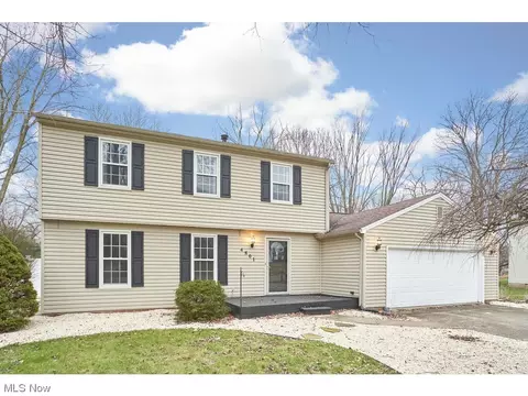 4801 Orchard Dale Dr NW, Canton, OH 44709