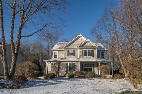 8340 Raleigh Pl, Painesville, OH 44077