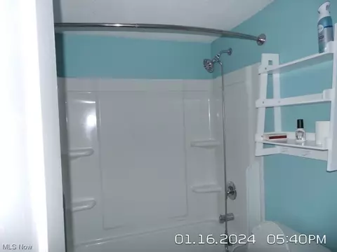211 Denison, Elyria, OH 44035 photo 16