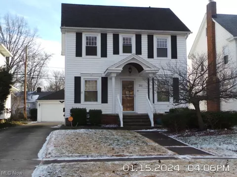 211 Denison, Elyria, OH 44035 photo 2