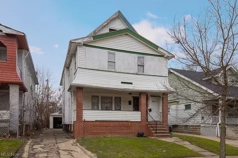 3606 E 112th St, Cleveland, OH 44105