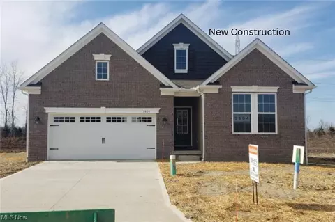 5404 Hawks Nest Cir, Sheffield Village, OH 44054