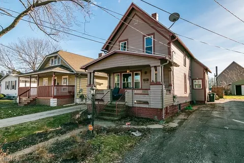 916 E 15th St, Ashtabula, OH 44004 photo 1